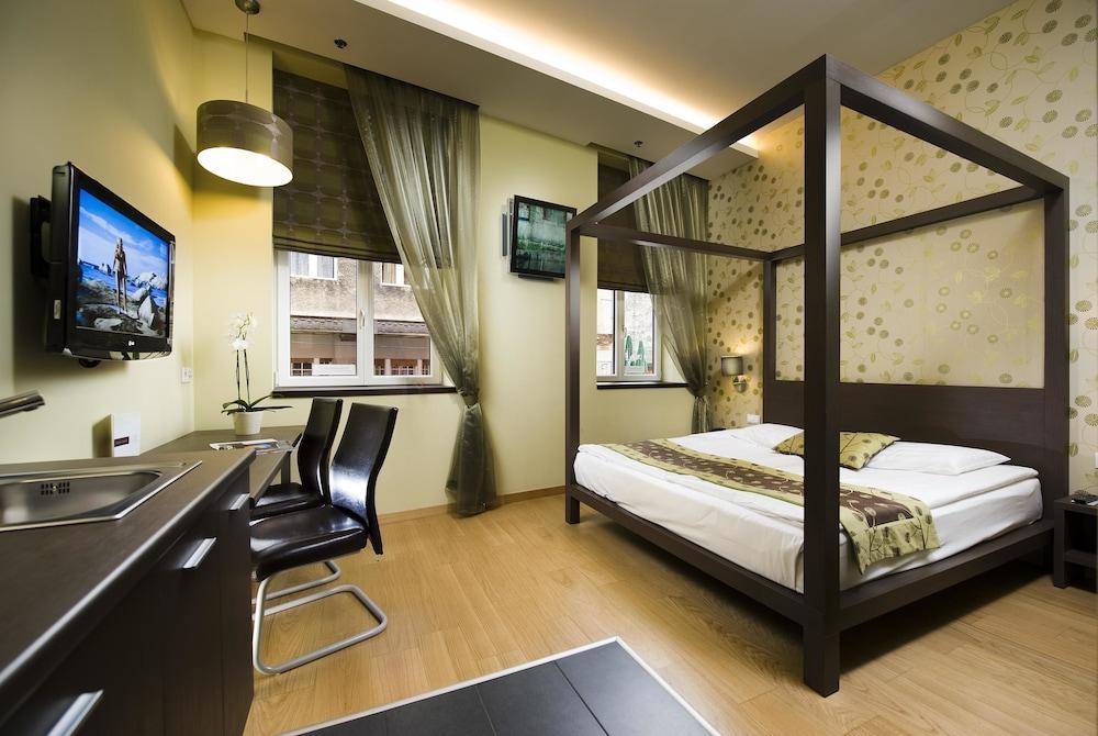 Opera Garden Hotel&apartments 4*