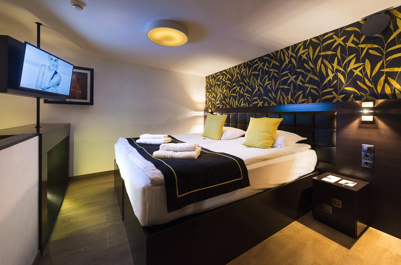 Opera Garden Y Hotel Budapest