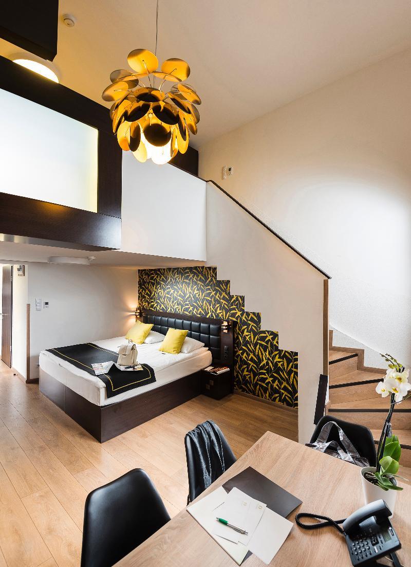 Opera Garden Y Hotel Budapest