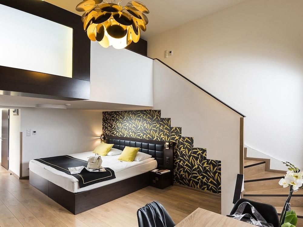 Hotel Opera Garden &