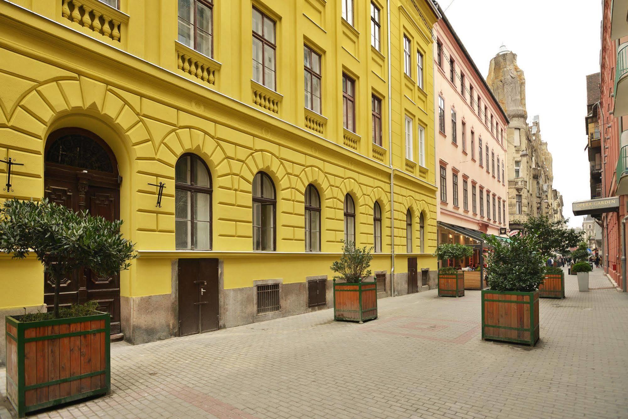 Hotel Opera Garden &